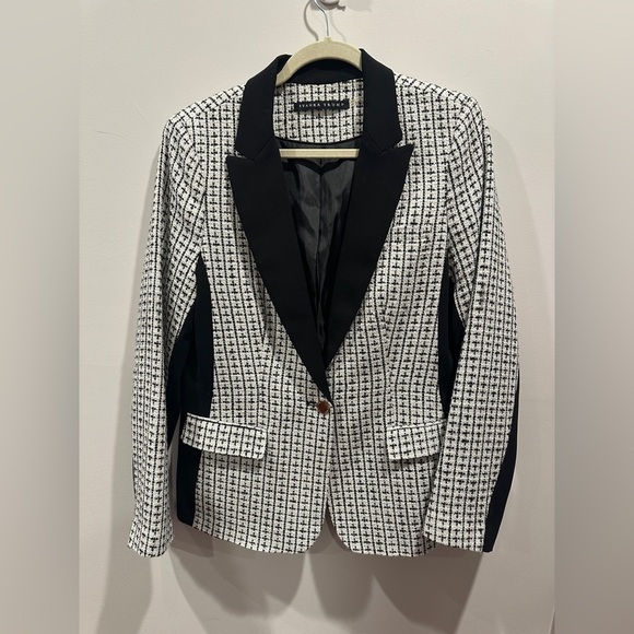 Ivanka Trump Jackets & Blazers - Ivanka Trump blazer